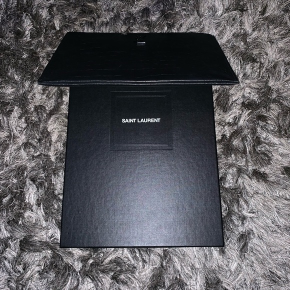 SAINT LAURENT MONOGRAM DOCUMENT HOLDER - Picture 4 of 5